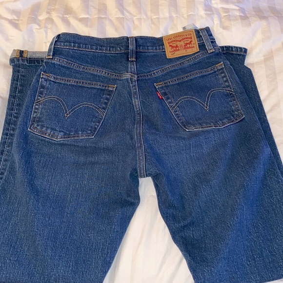 Levi’s 501 Jeans - Picture 2 of 5